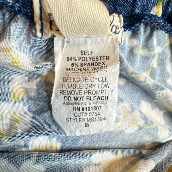 Emi & Joe Floral Daisy Stretchy Maxi Skirt Size Medium - Picture 8 of 9